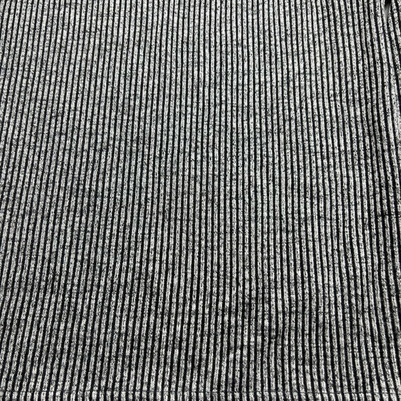 Time and‎ Tru Gray Womens Knit Sweater Top Long Sleeve Crop Size Medium - Picture 2 of 9